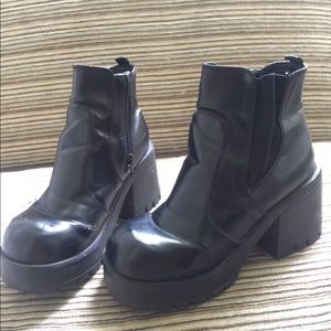 Chunky Hipster Ankle High Boots